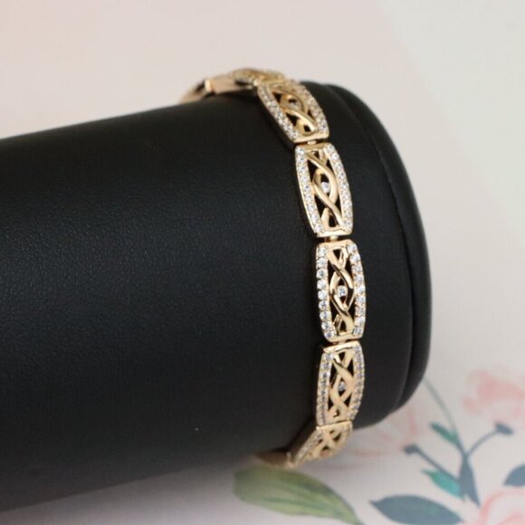 "Elegant Rose Gold Bracelet with Crystal Accents, XPBL0911 - Picture 1 of 12